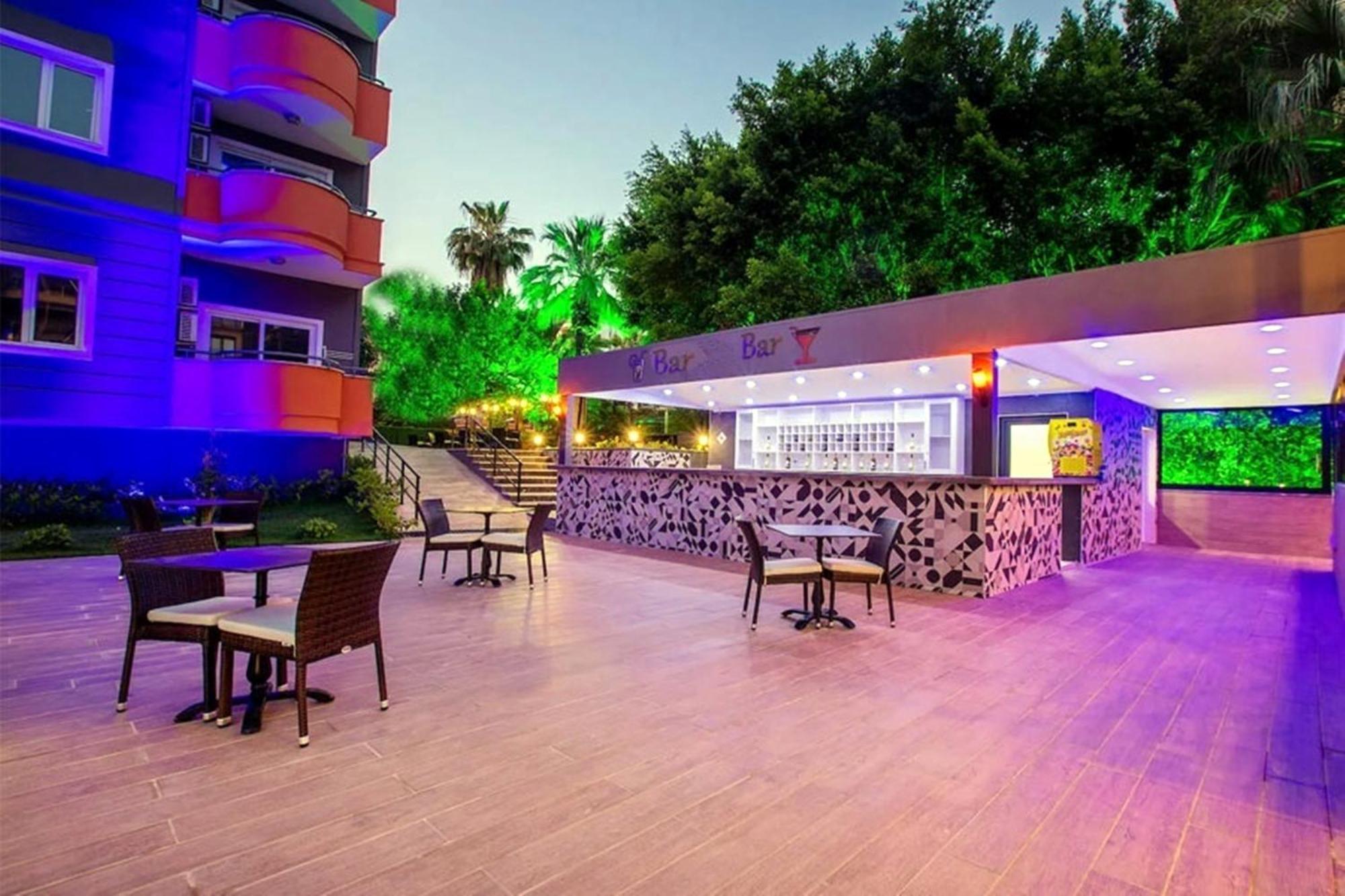 אלאניה Grand Alisa Hotel מראה חיצוני תמונה