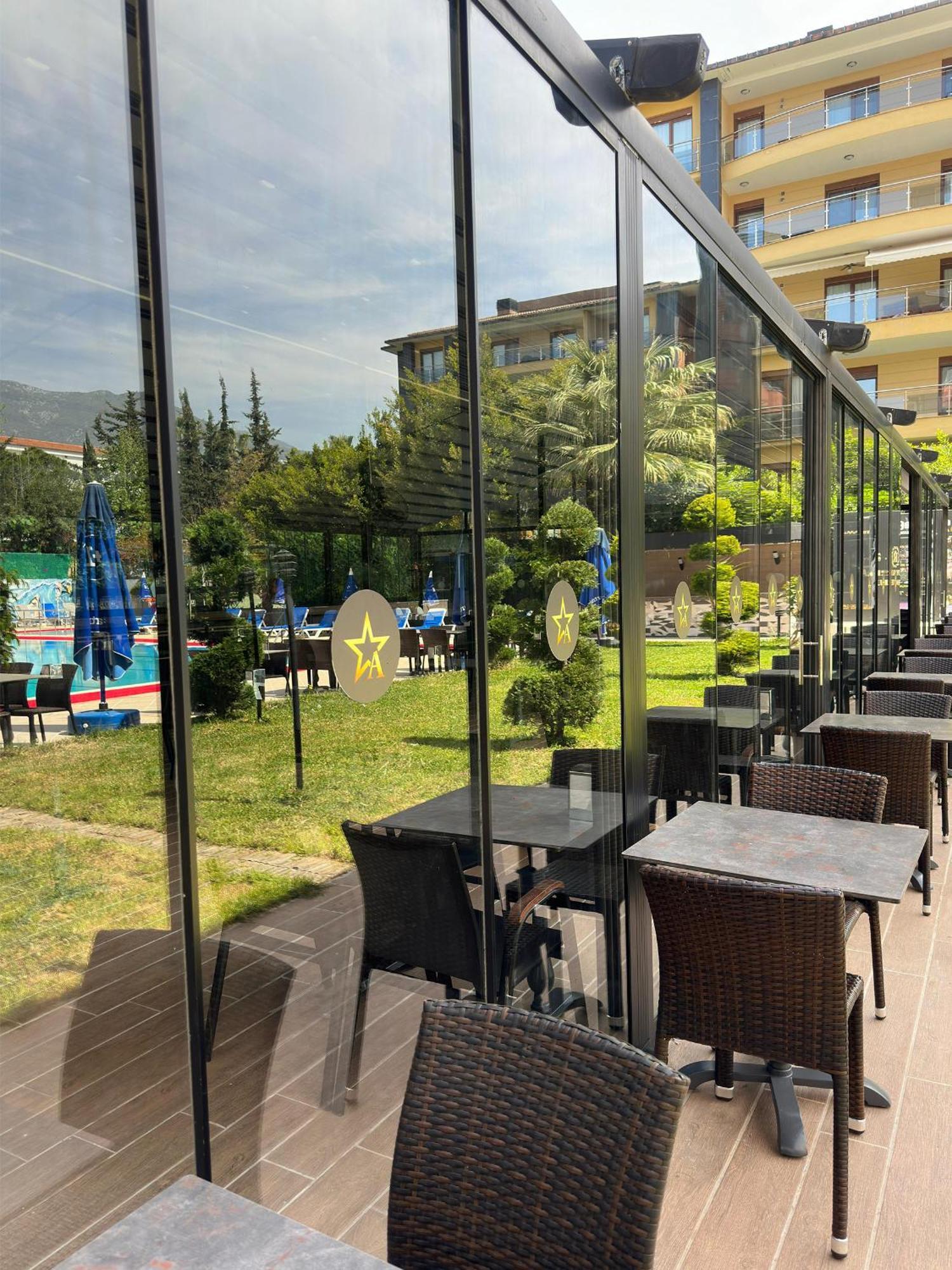 אלאניה Grand Alisa Hotel מראה חיצוני תמונה