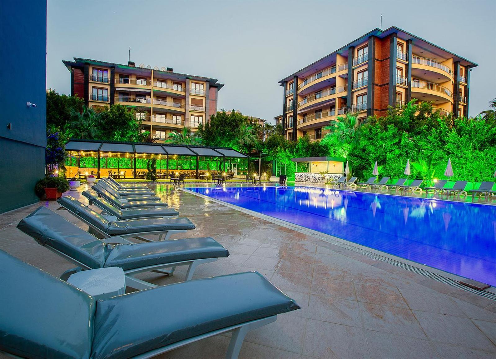 אלאניה Grand Alisa Hotel מראה חיצוני תמונה